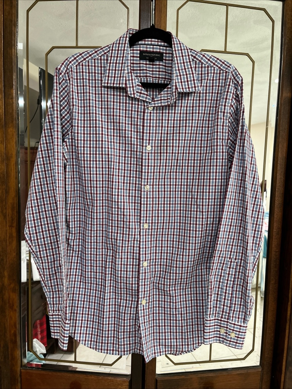Banana Republic Red & Blue Non Iron Slim Fit Checked Dress Shirt Medium